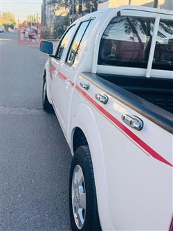 نيسان نافارا
